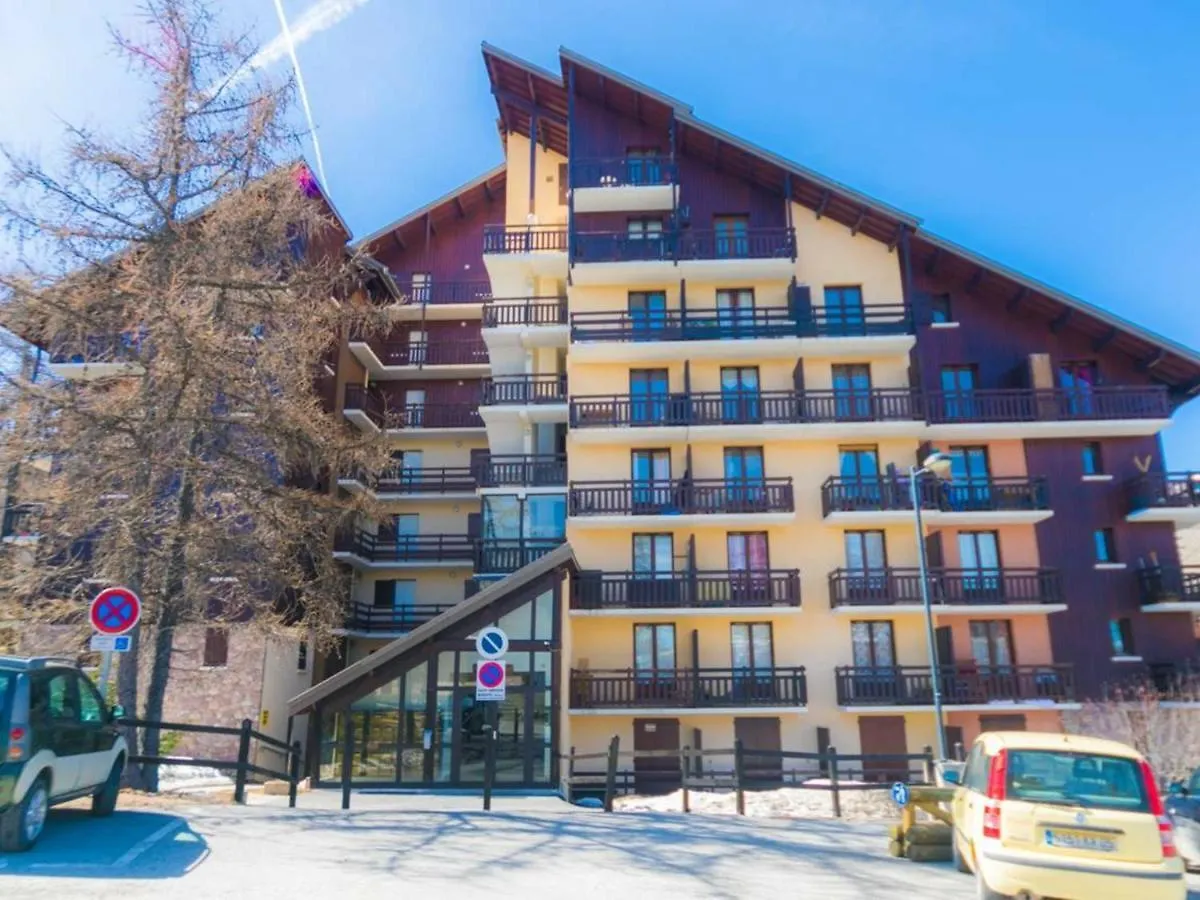 Studio 4 Pers Au Pied Des Pistes A Risoul 1850 Avec Parking Gratuit Et Casier A Ski - Fr-1-330-57 Apartment
